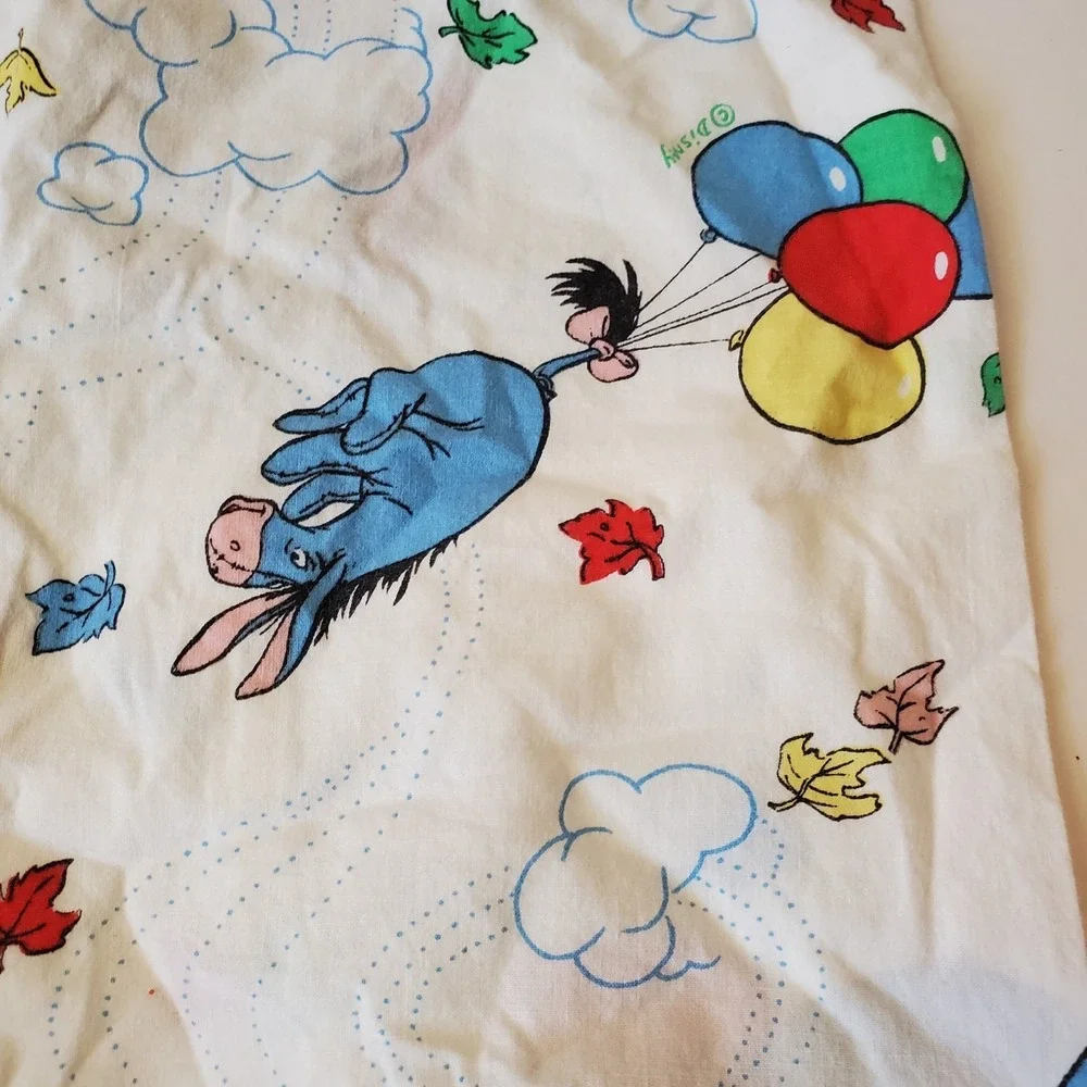 Winnie The Pooh Vintage Small Toddler‎ Pillow Case Umbrella Eeyore Balloons